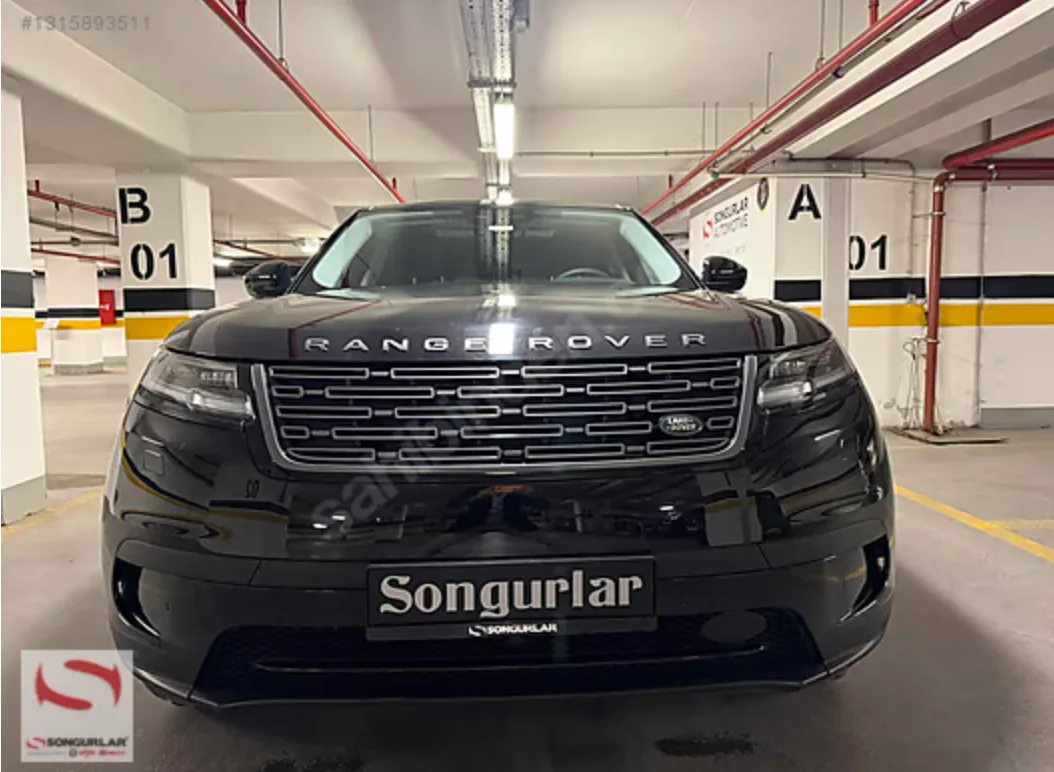 Siyah Range Rover SUV, önden görünüm